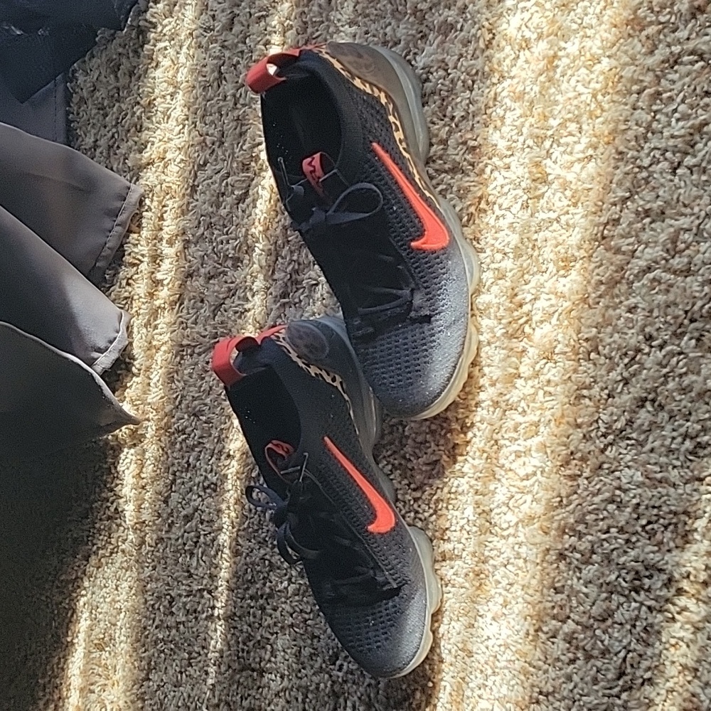 Nike Vapor MAX- EUC